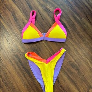 One One Bikini set EXCELLENT QUALITY